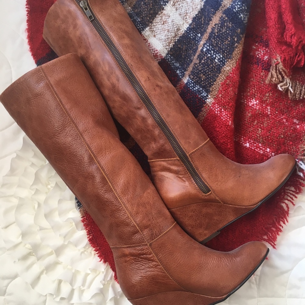 Steve Madden wedge boots cognac 7 1/2